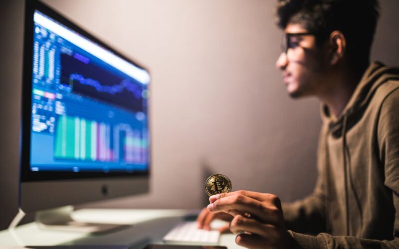 Iniciante em cripto: 6 dicas para começar a investir com segurança