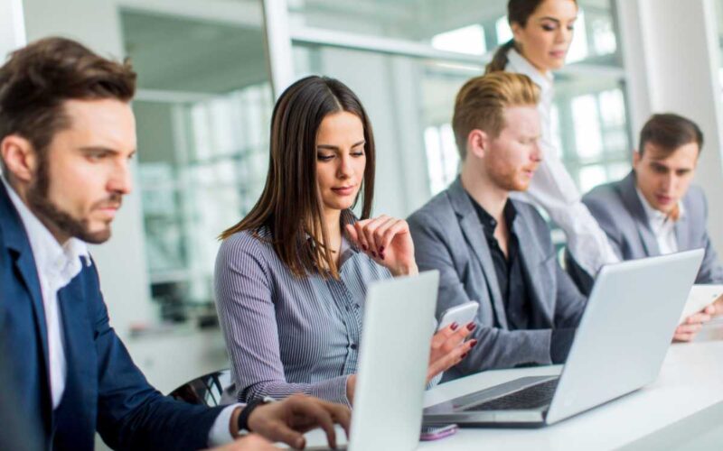 Futuro do trabalho e os impactos na educação, nos negócios e nas finanças