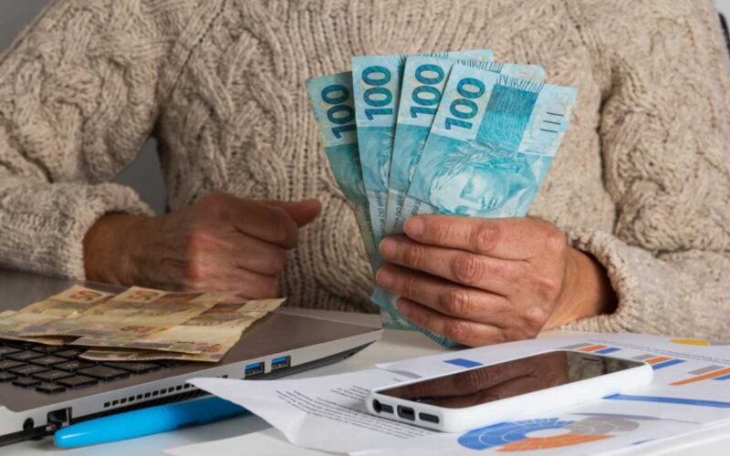 Salário mínimo 2026: valor previsto e impactos